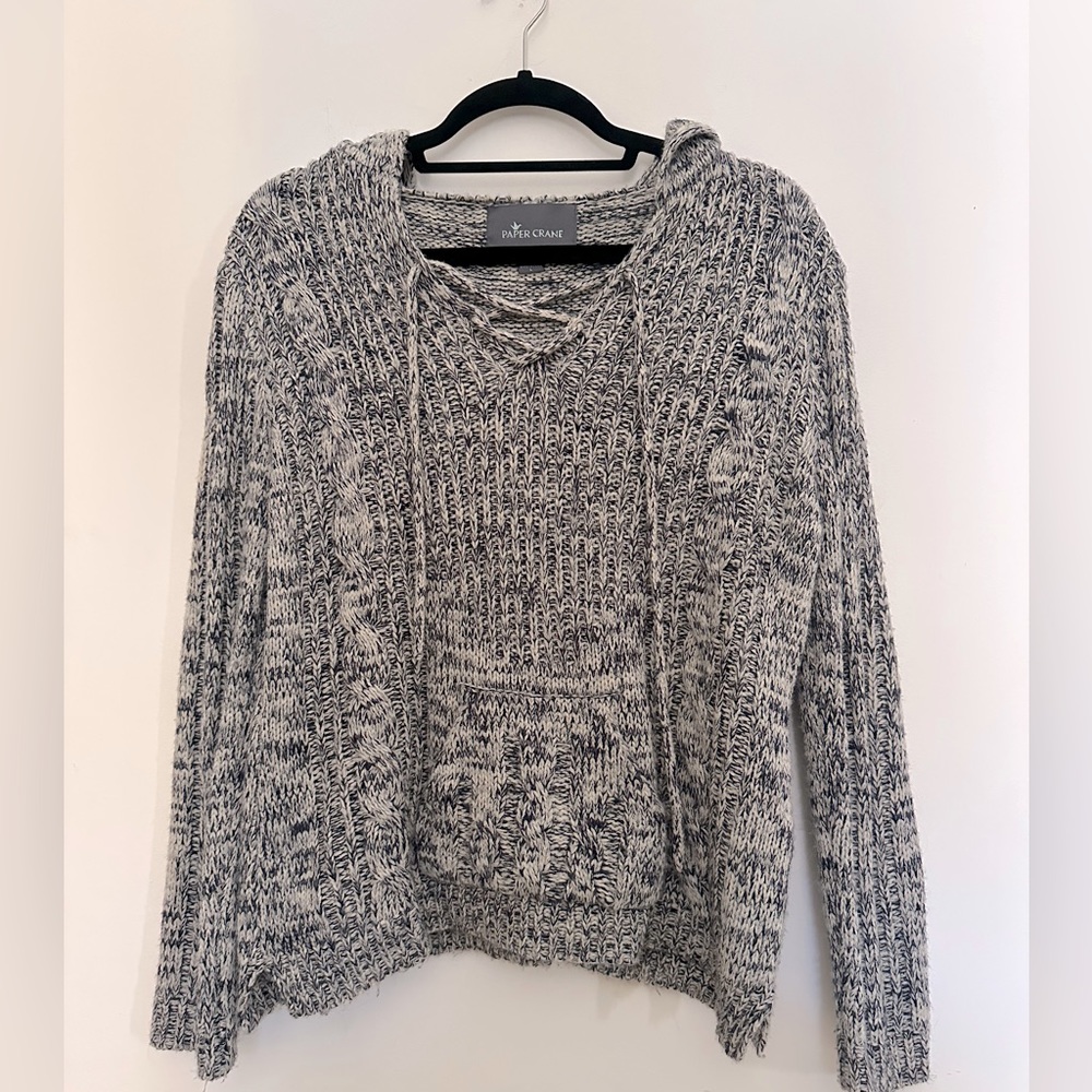 Paper Crane black and cream thread sweater size L.